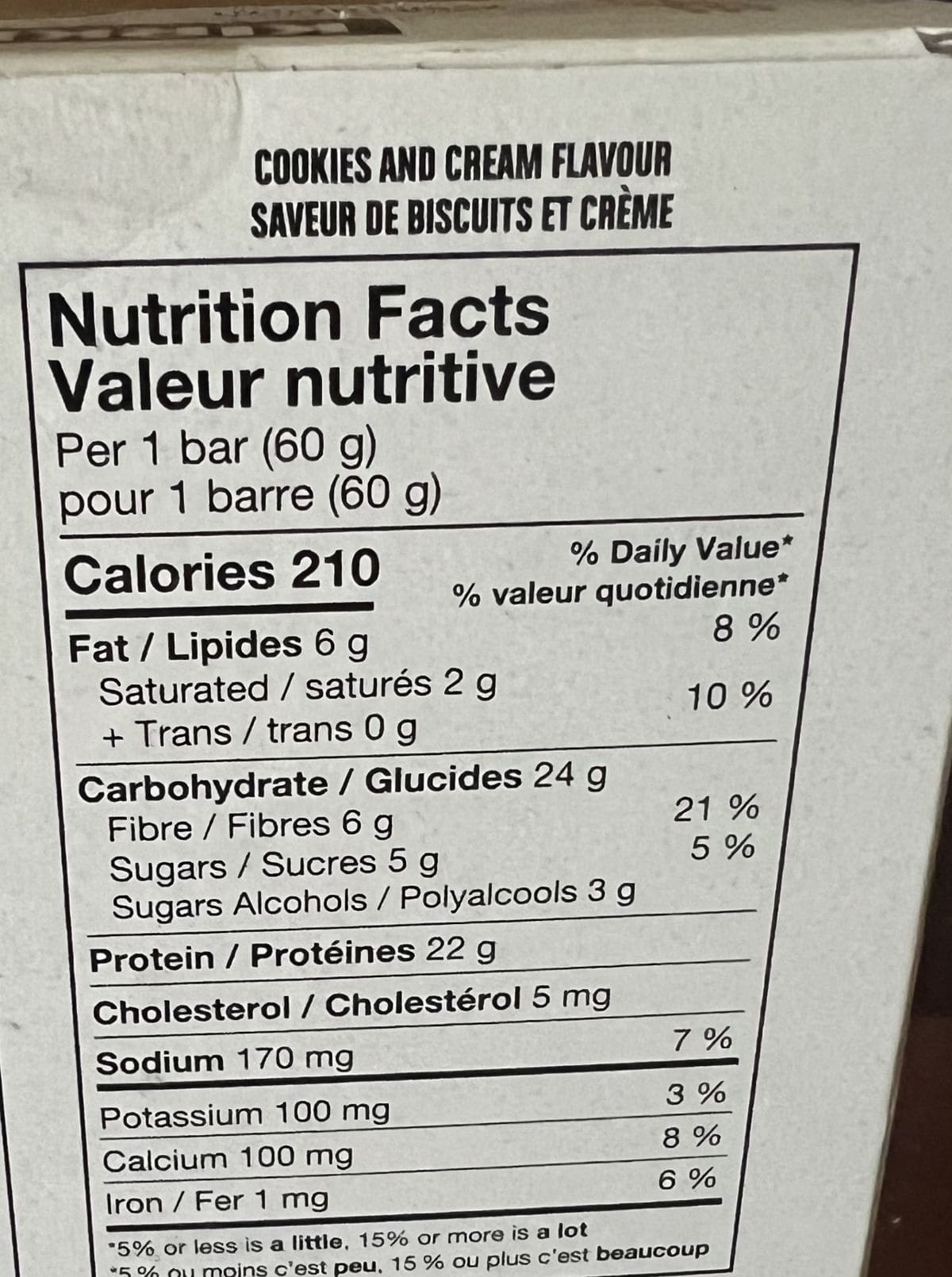 Image of the cookies and cream protein bars nutrition facts.