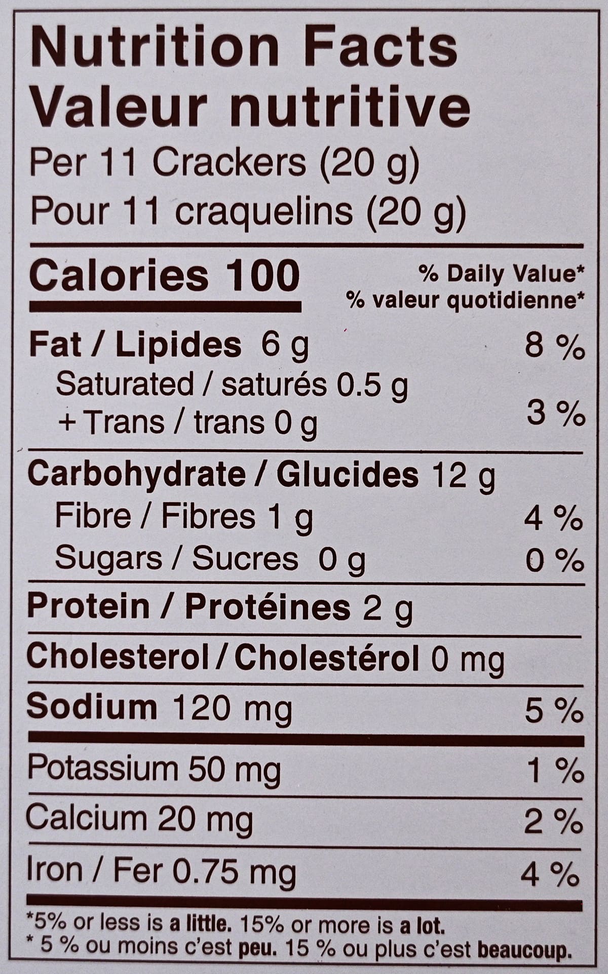 Image of the nutrition facts for the crackers from the back of the box.