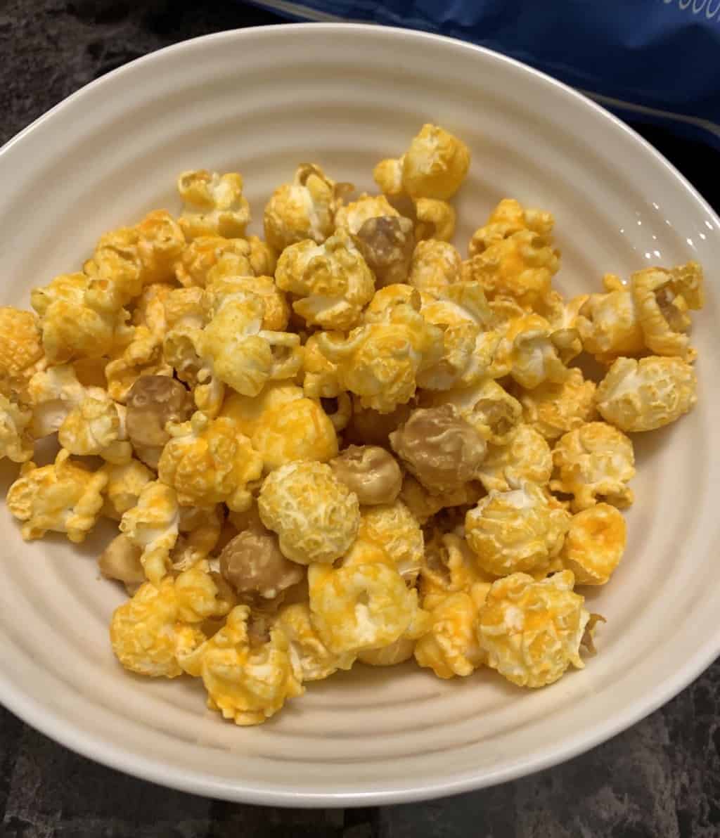 Chicago-Style Popcorn Mix