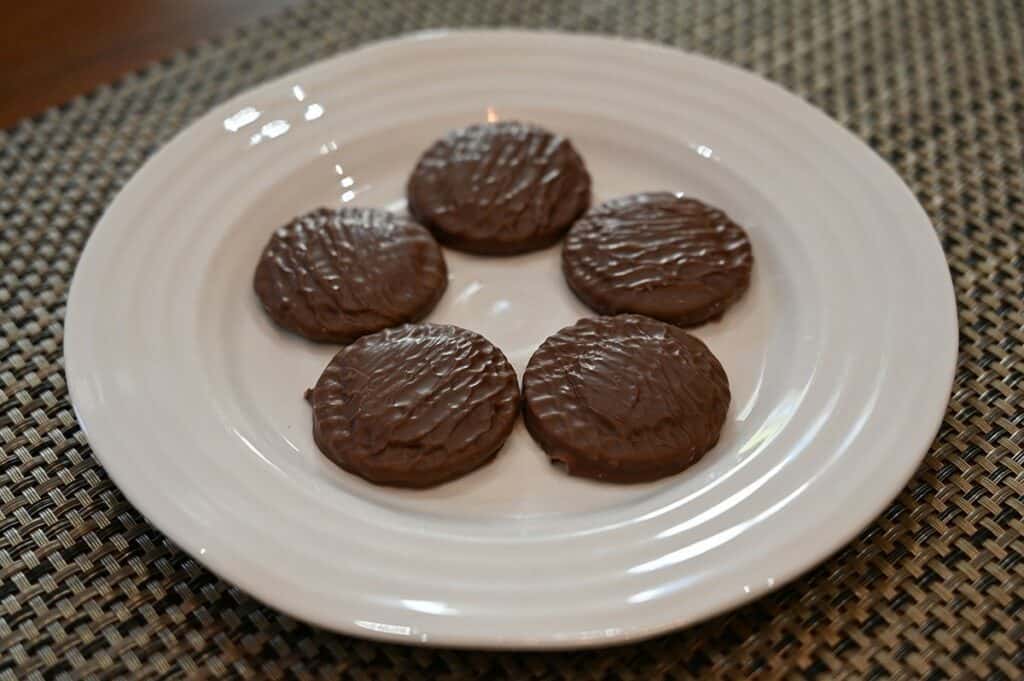 Costco Le Chic Patissier Chocolate Caramel Dutch Cookies five cookies on a plate 