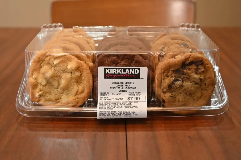 A photo of the Kirkland Signature Chocolate Lover's Cookie Pack.