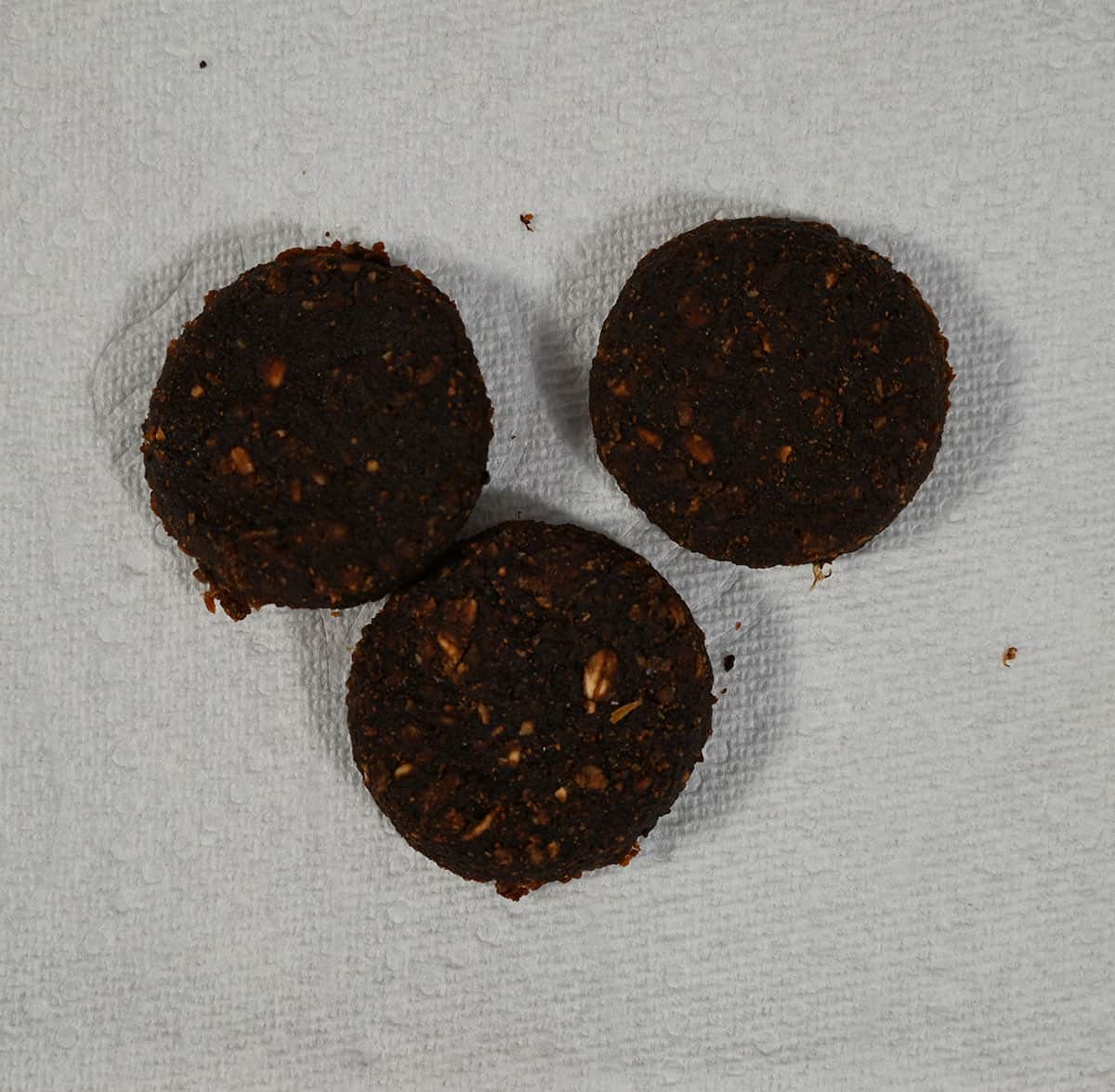 Image of the bacon flavour protein cookies dog treats from the advent calendar.