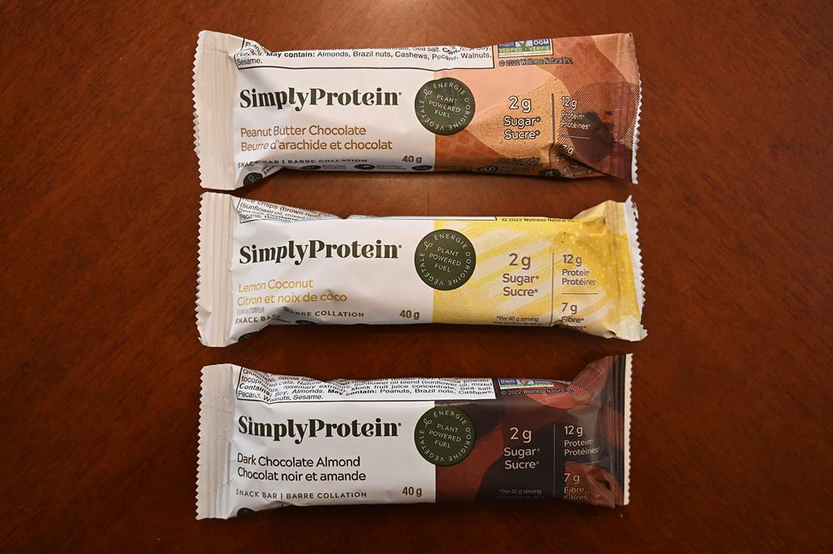 Image of three individually packaged protein bars 