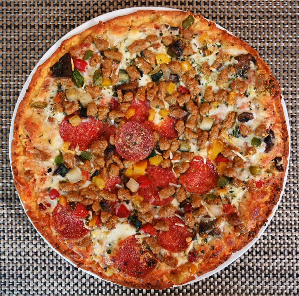 Costco Kirkland Signature Deluxe Cauliflower Crust Pizza Review