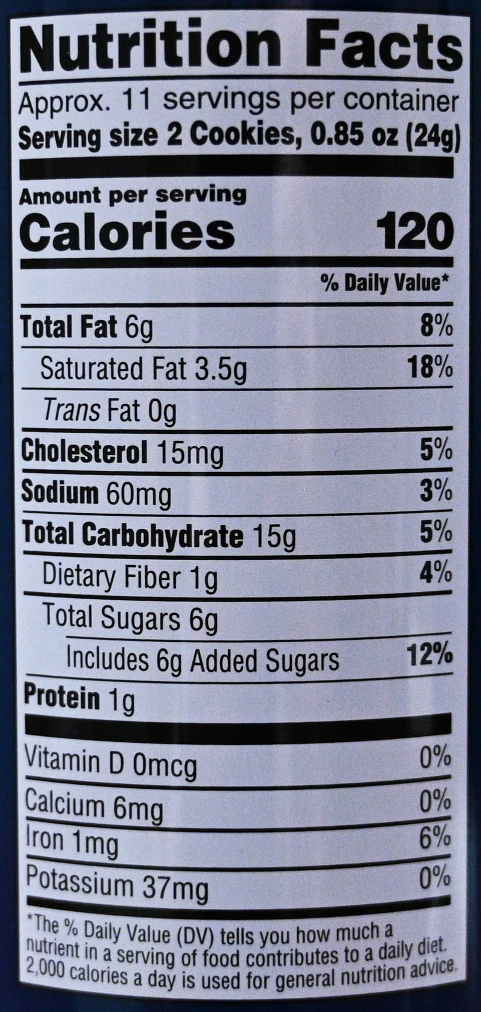 Image of the nutrition facts for the cookies from the back of the tin.