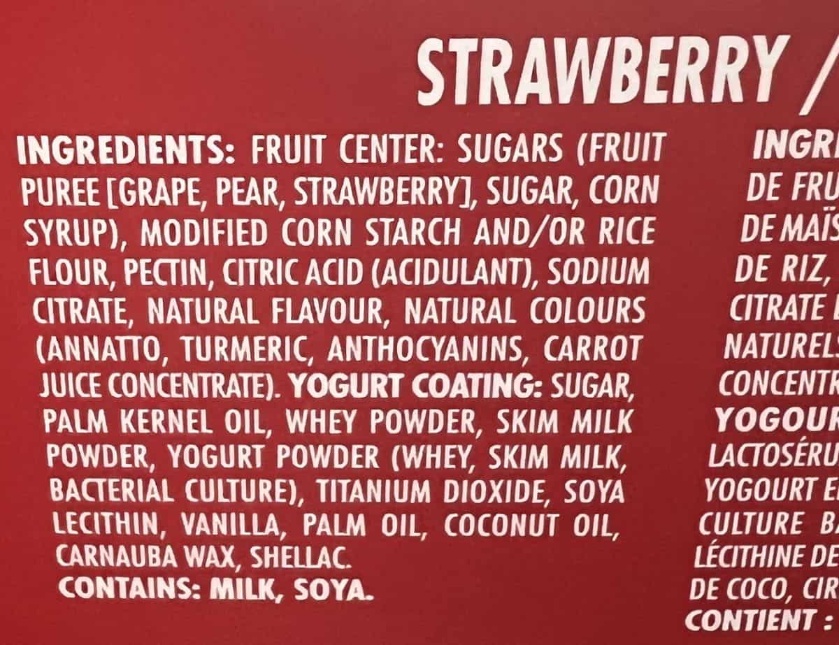 Image of the strawberry fruit snacks ingredients from the side of the box.