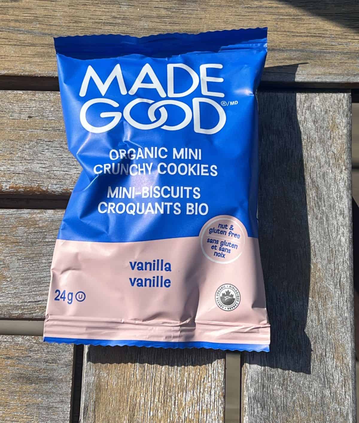 Image of one small packet of cookies unopened. 