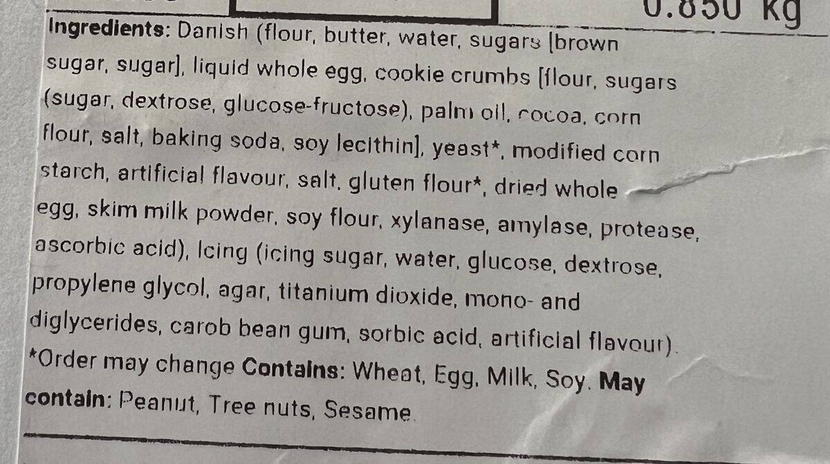 Closeup image of the cookies & cream swirl ingredients list from the label.