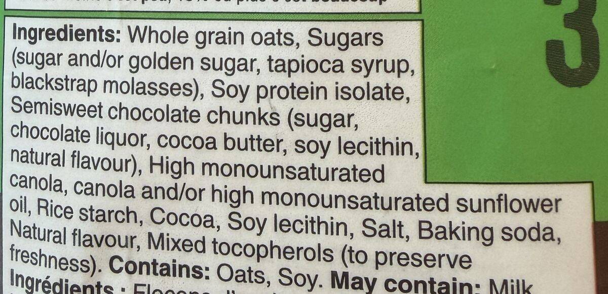 Image of the ingredients for the granola from the back of the bag.