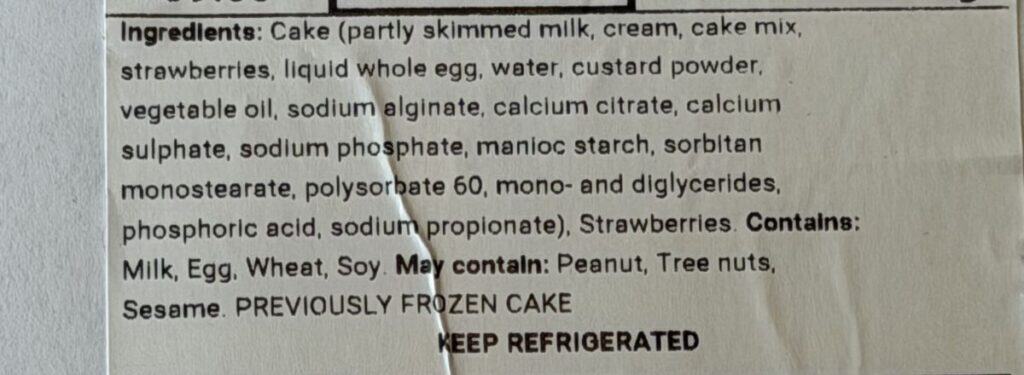 Image of the ingredients from the from label on the cake.