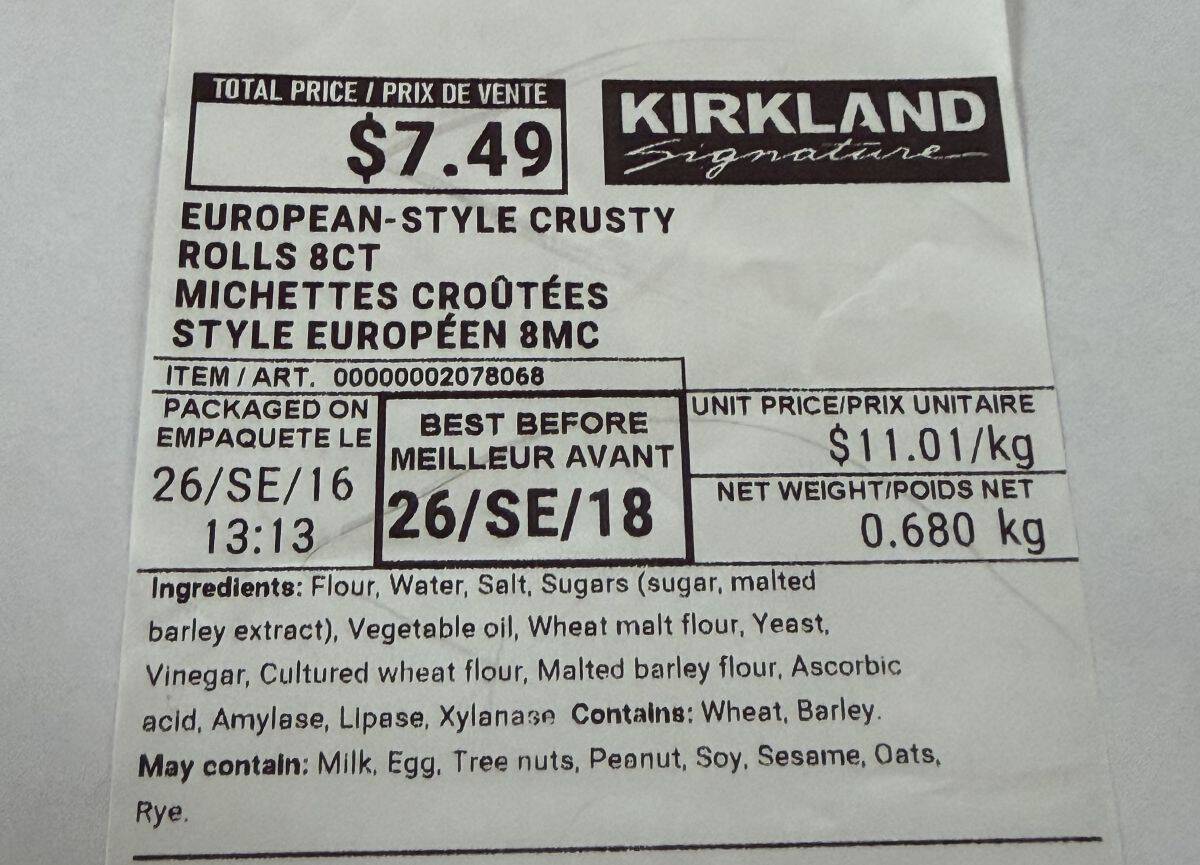 Image of the buns ingredients list from the label on the bag.